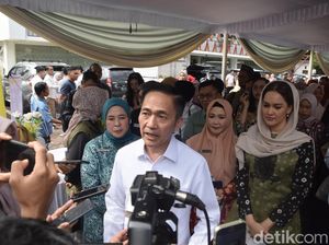 Lurah Pulokerto yang Tak Ada di Kantor Saat Ratu Dewa Sidak Diberi SP3 Lurah Pulokerto yang Tak Ada di Kantor Saat Ratu Dewa Sidak Diberi SP3