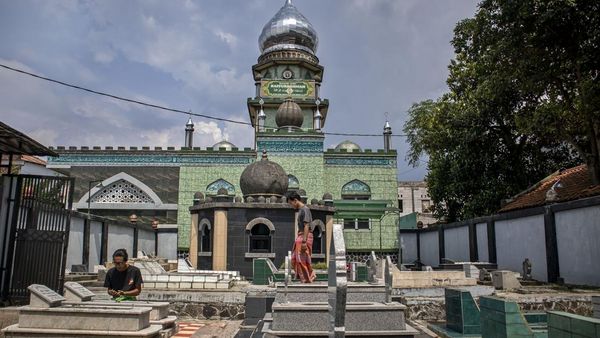 Wisata Religi Masjid Tertua di Kota Cimahi