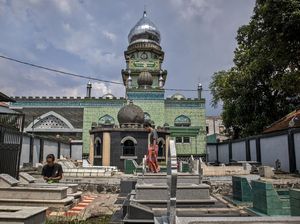 Wisata Religi Masjid Tertua di Kota Cimahi