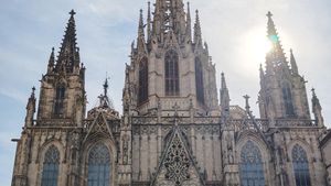 Barcelona yang Dramatis, Dipotret Xiaomi 15