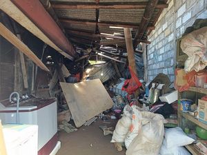 Tanah Longsor di Lereng Bromo Timpa 2 Rumah Warga Desa Sariwani Tanah Longsor di Lereng Bromo Timpa 2 Rumah Warga Desa Sariwani