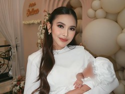 Mahalini dan Rizky Febian Gelar Akikah untuk Selina