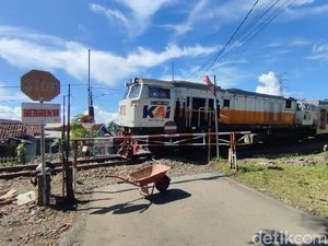 Perlintasan KA Jalan Benteng Ciamis Ditutup Sementara