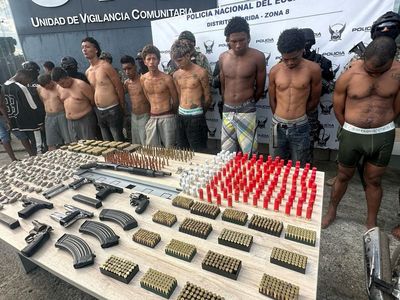 Polisi Ekuador Amankan Belasan Orang dan Senjata Terkait Kekerasan Geng