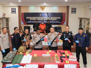 Penampakan Pecatan TNI Selundupkan Senjata Api-Amunisi ke KKB di Puncak Jaya Penampakan Pecatan TNI Selundupkan Senjata Api-Amunisi ke KKB di Puncak Jaya