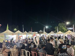 Yuk Berburu Takjil di Lapangan Gasis Soppeng, Ada Pisang Ijo-Aneka Gorengan