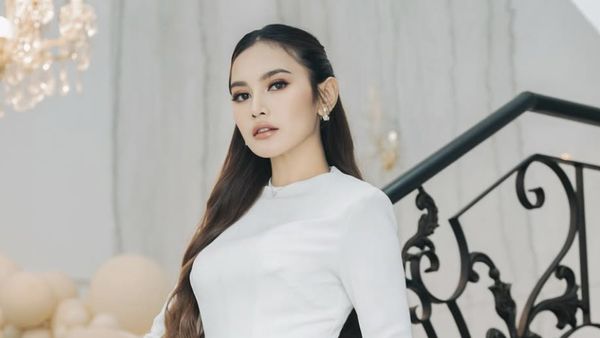 7 Foto Mahalini di Akikah Baby Selina, Baru Lahiran Sudah Langsing