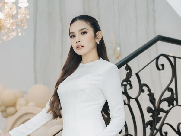 7 Foto Mahalini di Akikah Baby Selina, Baru Lahiran Sudah Langsing