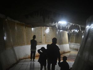 Menyusuri Wisata Religi Goa Al-Quran di Bogor