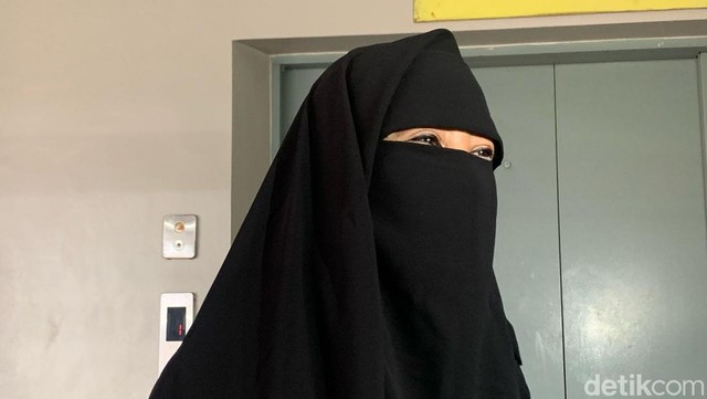 Highlight Dunia Hiburan InsertLive : Fokus Berdakwah, Peggy Melati Sukma: Dunia Hiburan Bukan Tempatku Lagi