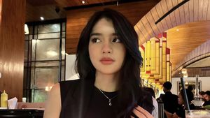 Pesona Davina Karamoy Saat Makan Enak di Resto Mewah