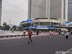 Suasana Bundaran HI Lengang Saat CFD di Ramadan, Warga: Lebih Leluasa Suasana Bundaran HI Lengang Saat CFD di Ramadan, Warga: Lebih Leluasa