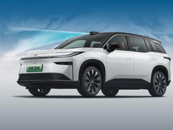 Toyota bZ3X Harga Rp 246 Juta Laku Keras: Sejam Dipesan 10 Ribu, Server Sampai Jebol