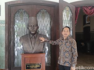 Tak Ada Patung Jokowi di Loji Gandrung, Ada Apa Gerangan? Tak Ada Patung Jokowi di Loji Gandrung, Ada Apa Gerangan?