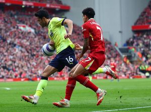 Agen Sugawara di Southampton, Sudah 2x Bikin Liverpool Dapat Penalti Agen Sugawara di Southampton, Sudah 2x Bikin Liverpool Dapat Penalti