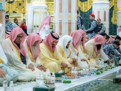 Lebih dari 4,87 Juta Takjil Disajikan di Masjidil Haram dan Nabawi