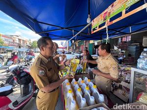 Pemkab Polman Temukan Minyakita Kemasan 1 Liter Cuma Berisi 800 Mililiter Pemkab Polman Temukan Minyakita Kemasan 1 Liter Cuma Berisi 800 Mililiter