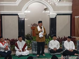 Pramono Janji Bakal Rutin Berangkatkan Marbot Masjid Umroh