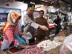 Sidak Pasar Pekan Kedua Ramadan, Ini Temuan Kapolres Mojokerto Kota