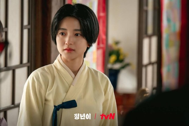 Kim Tae Ri di Drama Jeongnyeon: The Star is Born / Foto : x.com/CJnDrama