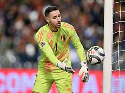 Courtois Dipanggil Lagi ke Timnas Belgia, Kiper Ini Pilih Pensiun