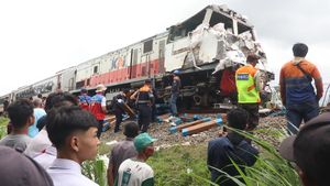 Kondisi KA Kertanegara Usai Tabrak Truk di Kediri