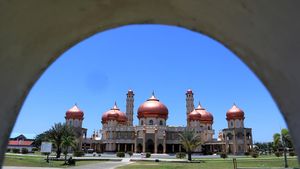 Potret Indahnya Masjid Agung Baitul Makmur Meulaboh