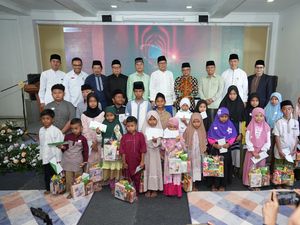 Sinar Mas Wakafkan Ribuan Al-Quran ke Pesantren hingga Pulau Terluar RI Sinar Mas Wakafkan Ribuan Al-Quran ke Pesantren hingga Pulau Terluar RI