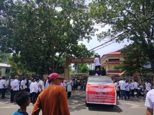 CPPPK di Dompu Demo Tolak Tunda Pengangkatan, Guru Honorer Menangis CPPPK di Dompu Demo Tolak Tunda Pengangkatan, Guru Honorer Menangis