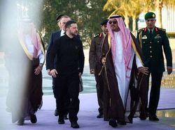 Zelensky Tiba di Jeddah Jelang Perundingan Ukraina dengan AS
