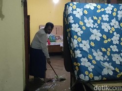 Banjir Probolinggo Turut Rendam Kamar Kapolsek Krejengan di Asrama Polisi