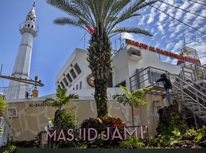 Cimahi Punya Masjid Unik Berbentuk Kapal Laut, Ini Potretnya