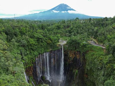 Destinasi Wisata Grojogan Sewu Ditutup Sementara
