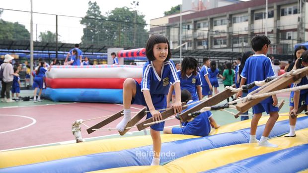 HaiBunda Goes To School bersama KIN Yogurt meramaikan acara penggalangan dana, Amity Waves of Hope, di Raffles Christian School Pondok Indah