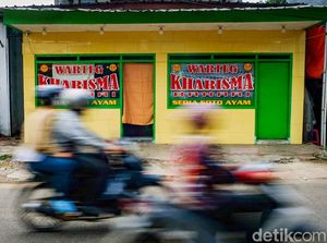 Hormati yang Puasa, Warteg Ditutup Tirai