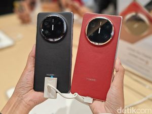 Lebih Intim dengan Huawei Mate X6, HP Layar Lipat Tipis Harga Rp 30 Juta