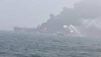 Kapal Tanker-Kapal Kargo Tabrakan Sebabkan Kebakaran di Laut Inggris