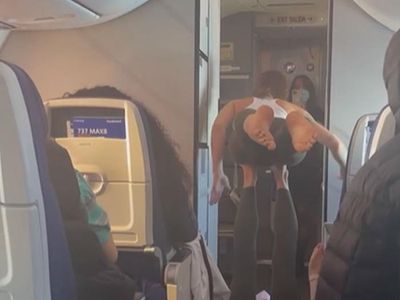 Kelakuan Influencer yang Bikin Tepok Jidat dan Ikutan Kesal