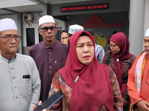 Haji Alim Ditahan di Rutan Pakjo Palembang, Kuasa Hukum Ajukan Pembantaran Haji Alim Ditahan di Rutan Pakjo Palembang, Kuasa Hukum Ajukan Pembantaran