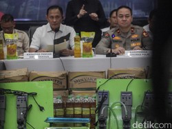Video: Polri Sita 10.560 Liter Minyakita yang Disunat Takarannya