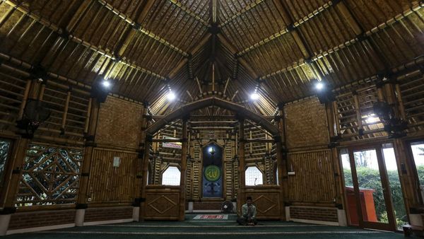 Potret Masjid Bambu di Kabupaten Serang