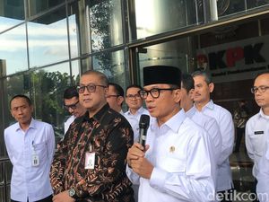 Mendes Datangi KPK, Lapor Ada Dana Desa Dipakai untuk Judol-Website Fiktif