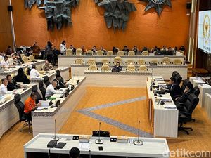 Kemenhub Siapkan 30.451 Bus-2.550 Kereta Api untuk Mudik Lebaran 2025