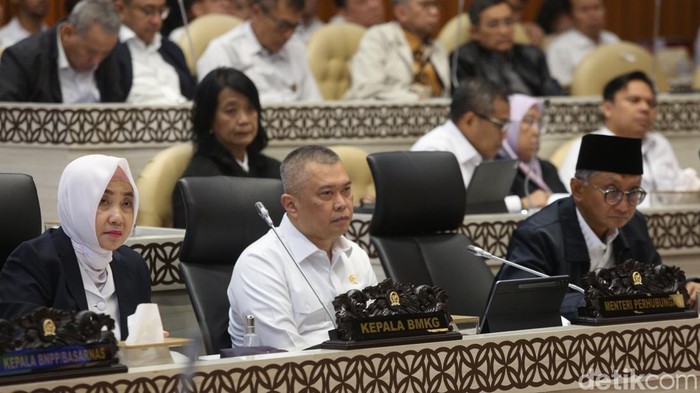 Menhub Ungkap Faktor Mahalnya Tiket Pesawat