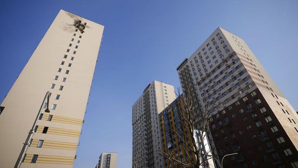 Penampakan Apartemen di Rusia Terkena Serangan Drone Ukraina