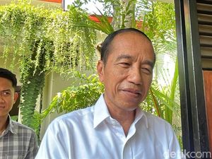 Jokowi Ngaku Kaget Rumah Ridwan Kamil Digeledah KPK Jokowi Ngaku Kaget Rumah Ridwan Kamil Digeledah KPK
