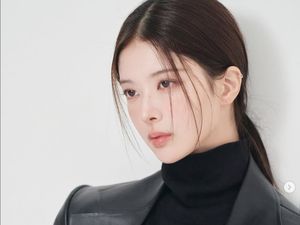Video: Cara Hidupkan Karakter di Drakor Crushology 101 Ala Roh Jeong Eui Video: Cara Hidupkan Karakter di Drakor Crushology 101 Ala Roh Jeong Eui