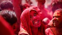 Semarak Festival Holi Tandai Awal Musim Semi di India