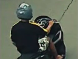 Pria Bermotor Jambret Kalung Emas di Jakut, Korbannya Ternyata Banyak