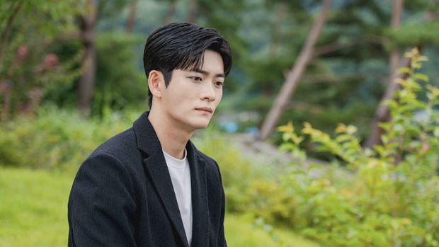 The Potato Lab merupakan drama Korea terbaru yang menampilkan Lee Sun-bin dan Kang Tae-oh sebagai pemeran utama. Drama itu berlatar di pusat penelitian kentang yang berlokasi di sebuah lembah gunung.